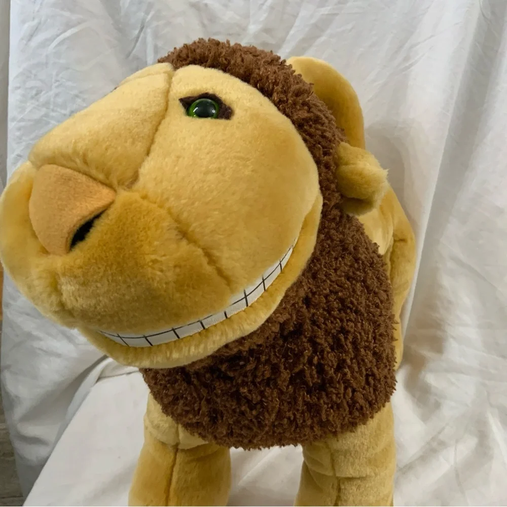 Gund Old Salem Winchester Lion Plush 12
